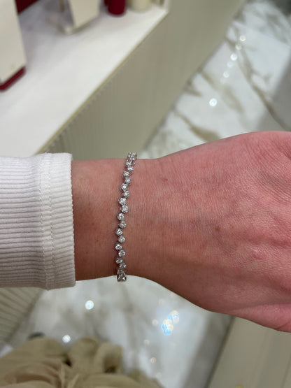 White Gold Wave Style Bezel Set Diamond Tennis Bracelet 3.39 Carat
